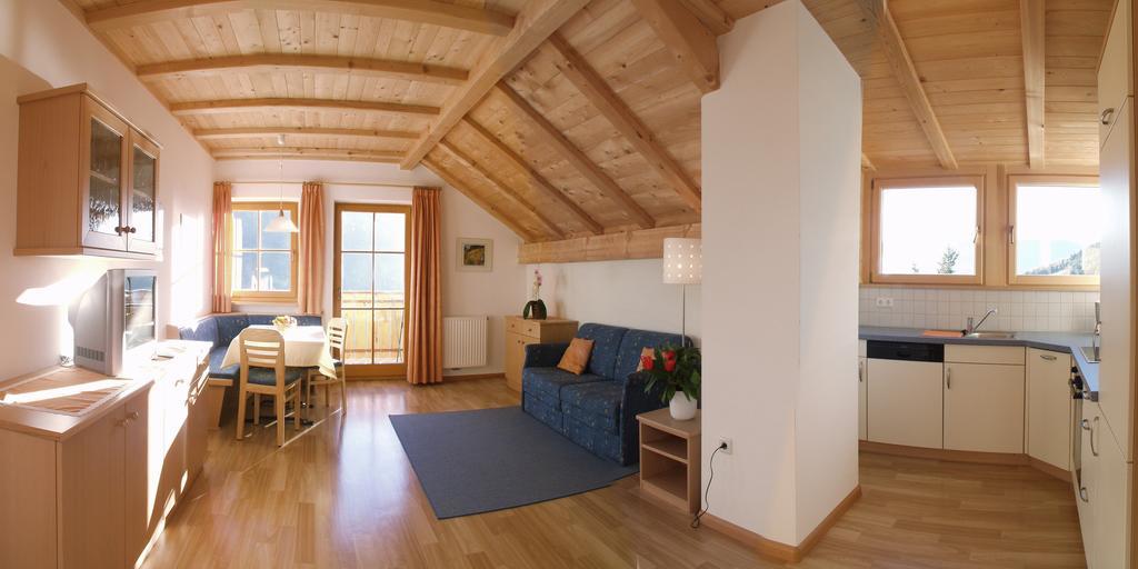 Appartment Kircherhof Lajen Zimmer foto