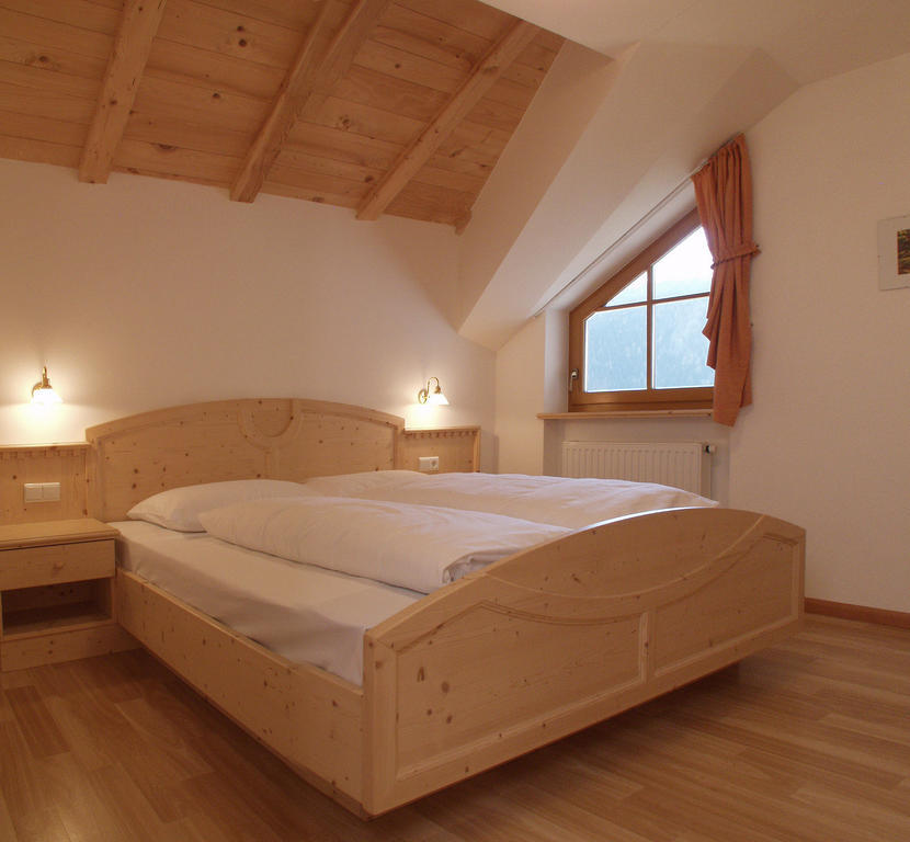 Appartment Kircherhof Lajen Zimmer foto